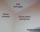 Widoczne pęknięcia na suficie karton-gips i ścianach. Warto zastosować siatkę na pęknięcia, by je naprawić.